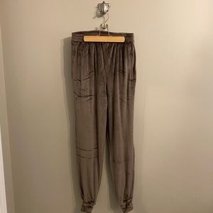 Skims velour fleece jogger size small